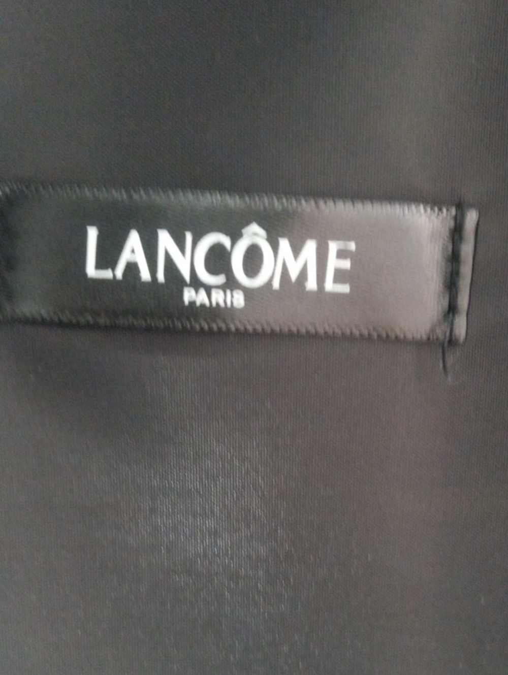 LANCOME ROUND MAKE UP BAG - Picture 12 of 13